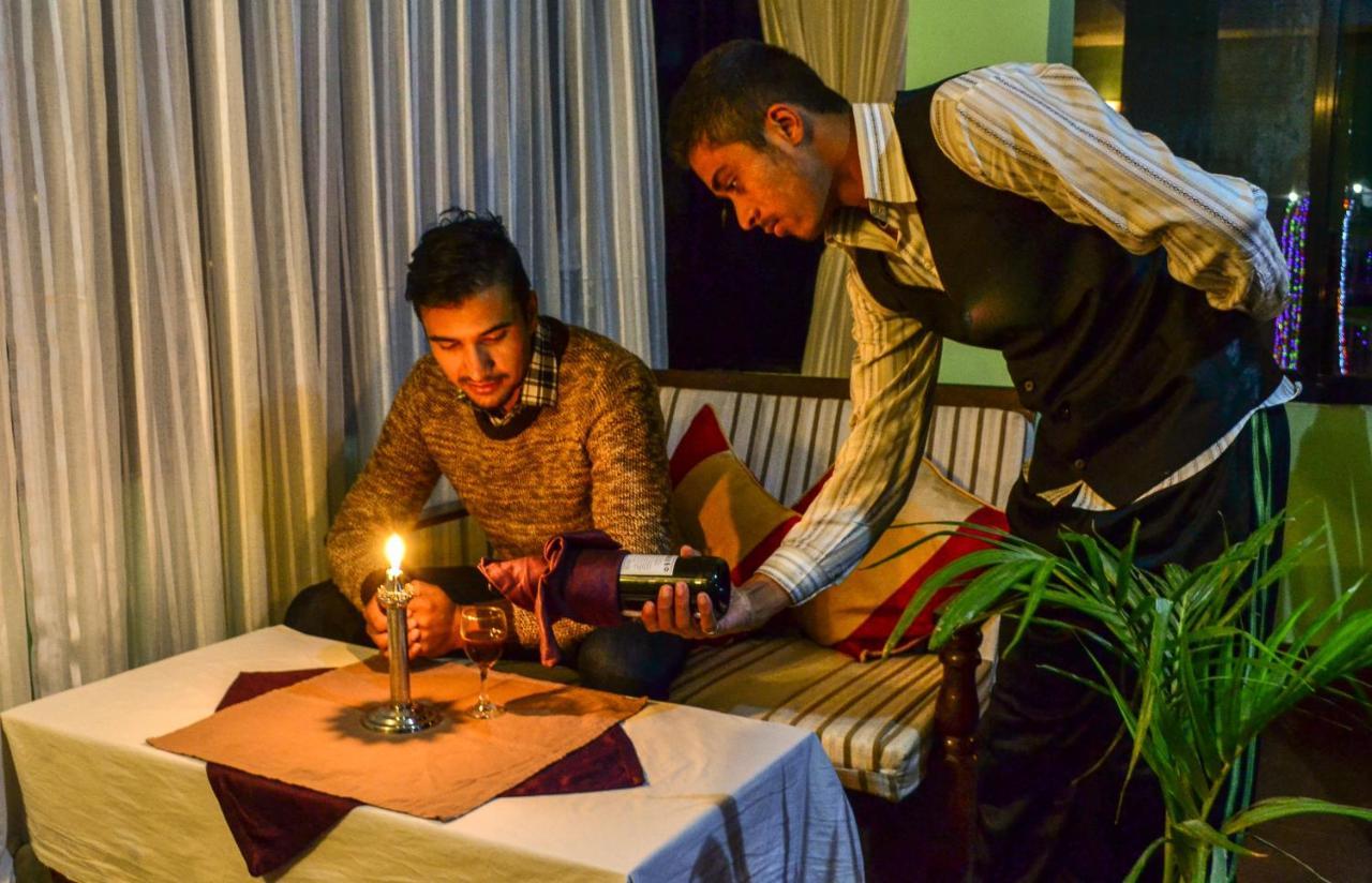 Mount Everest Hotel & Resort Nagarkot Buitenkant foto