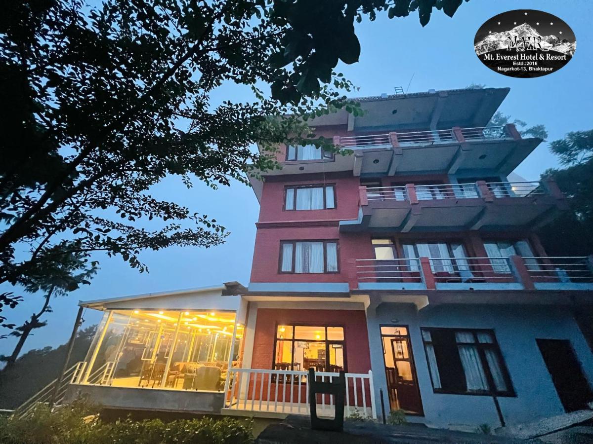 Mount Everest Hotel & Resort Nagarkot Buitenkant foto