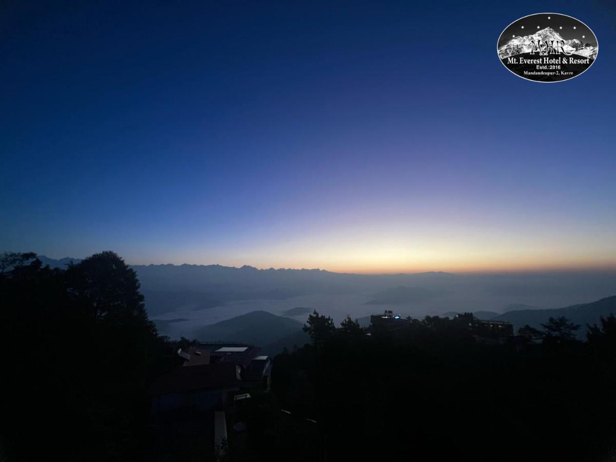 Mount Everest Hotel & Resort Nagarkot Buitenkant foto
