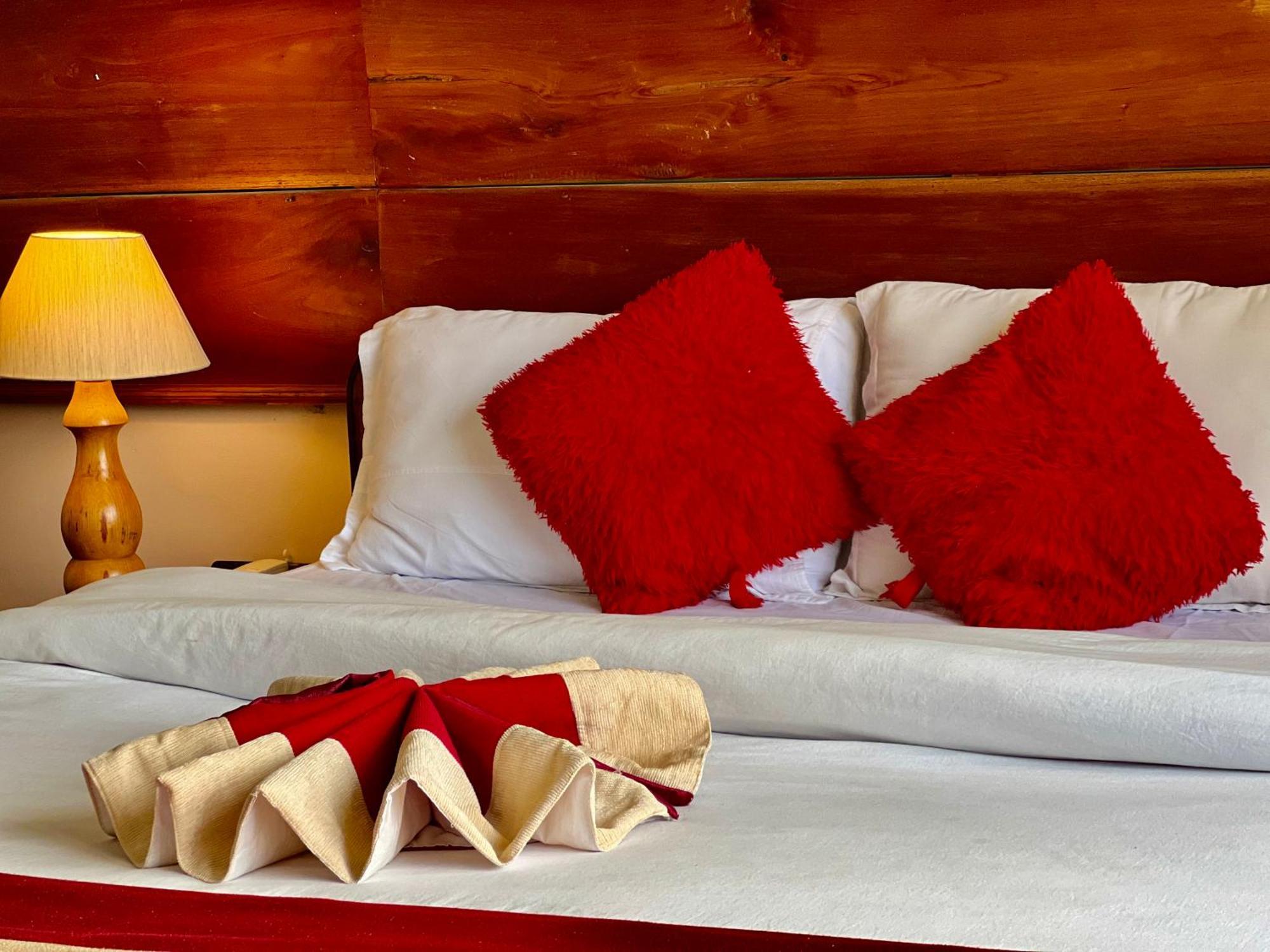 Mount Everest Hotel & Resort Nagarkot Buitenkant foto