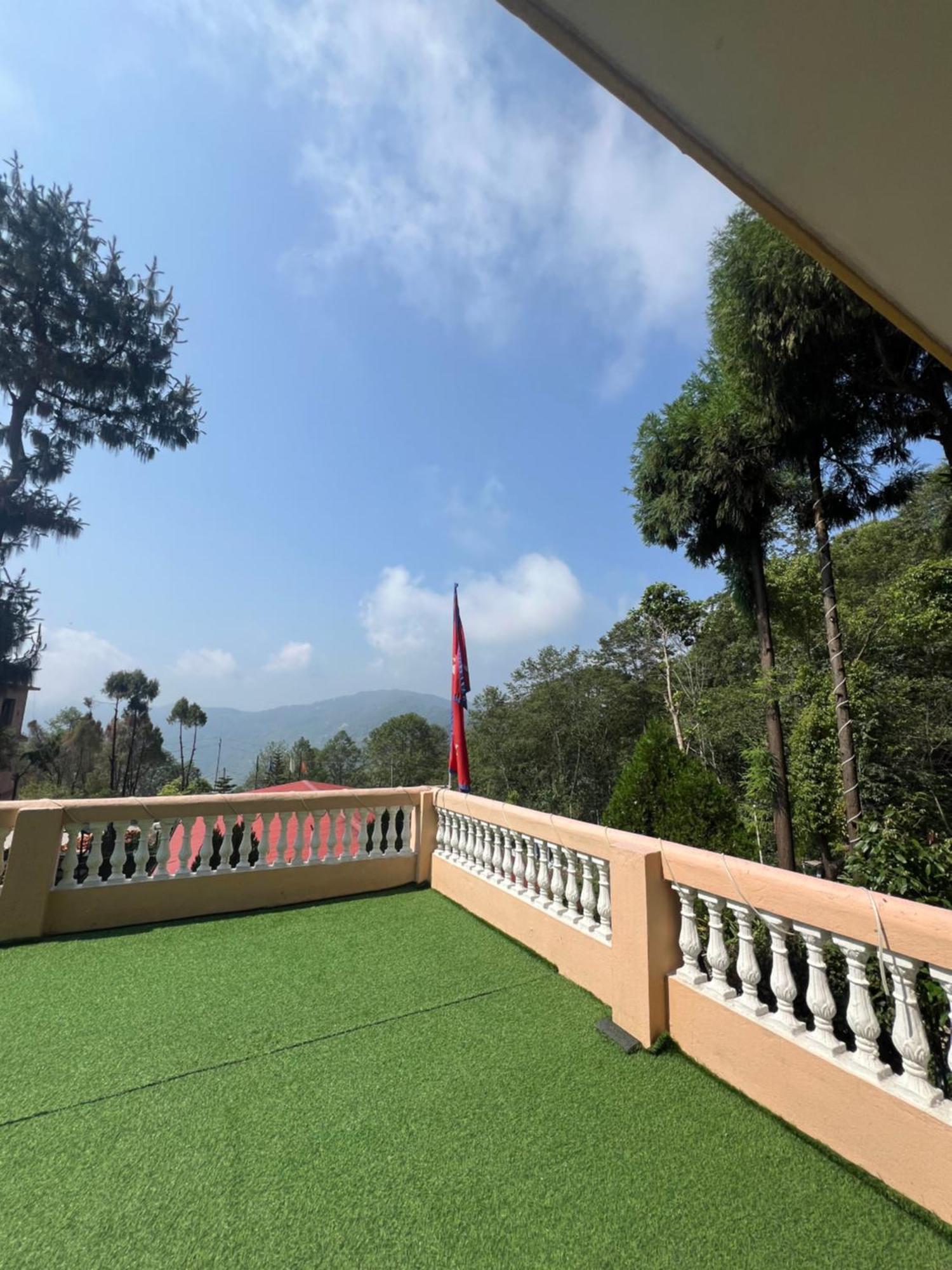 Mount Everest Hotel & Resort Nagarkot Buitenkant foto